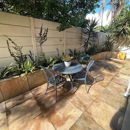 De Blauwvoet - Flamingo Apartment Cape Town Exterior foto